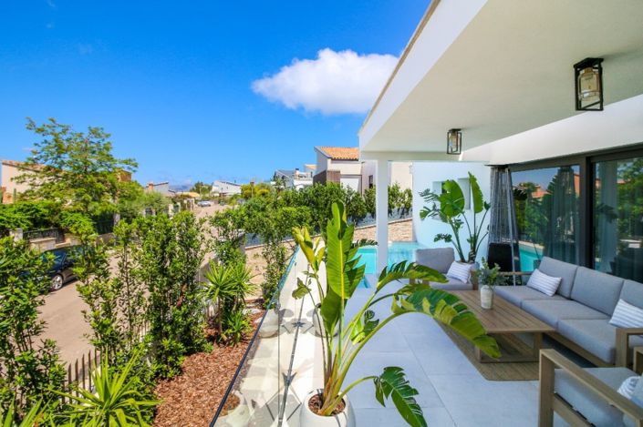 Image No.9-4 Bed Villa for sale