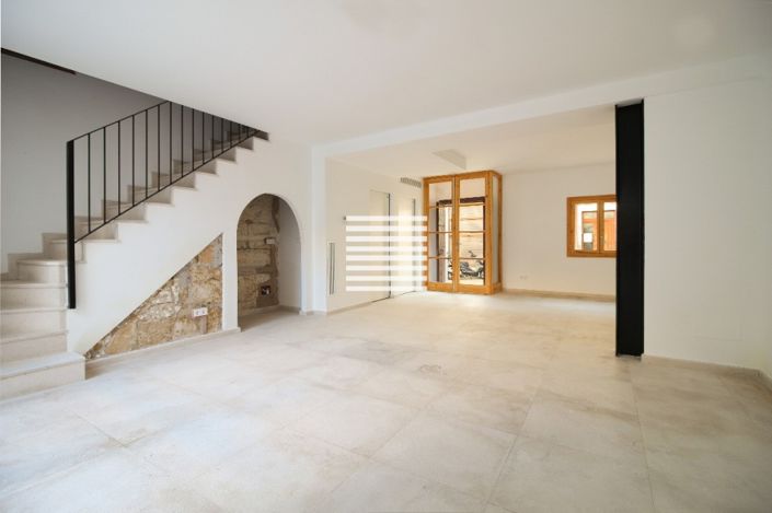 Image No.4-3 Bed Townhouse for sale