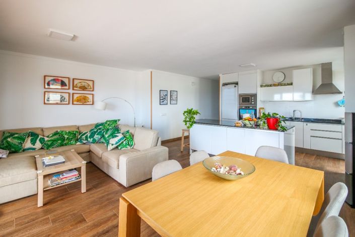 Image No.11-3 Bed Apartment for sale