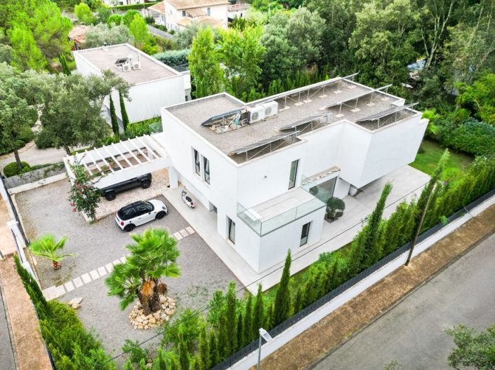 Image No.9-4 Bed Villa for sale