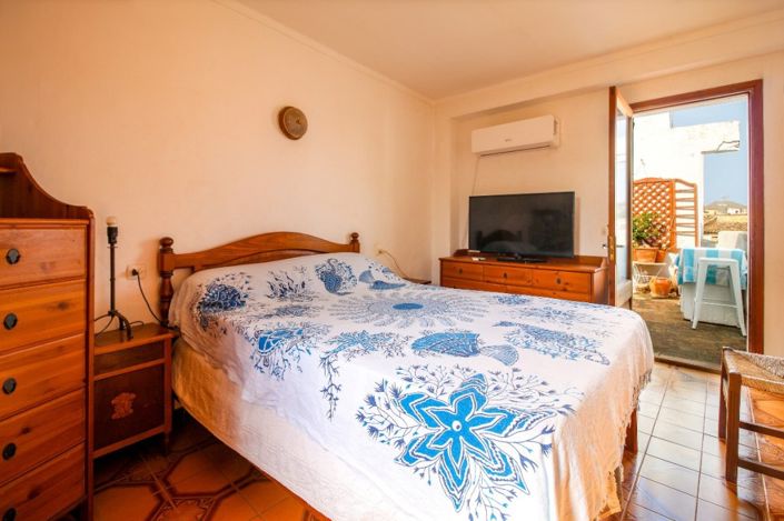 Image No.10-3 Bed Townhouse for sale