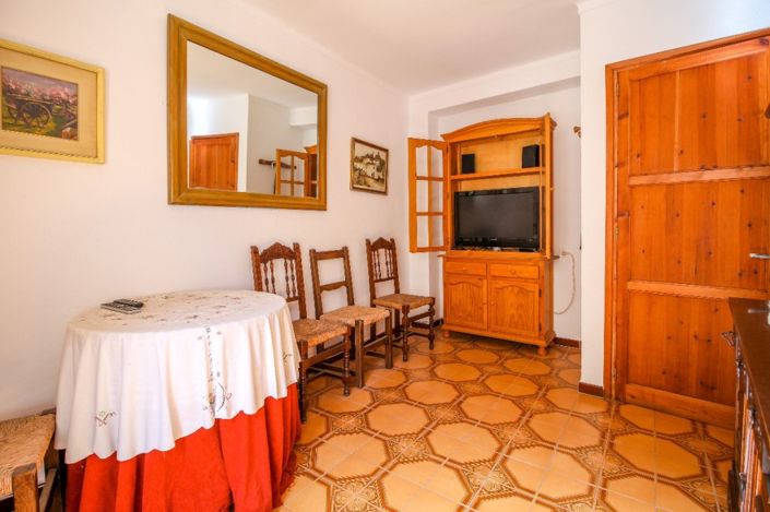 Image No.8-3 Bed Townhouse for sale