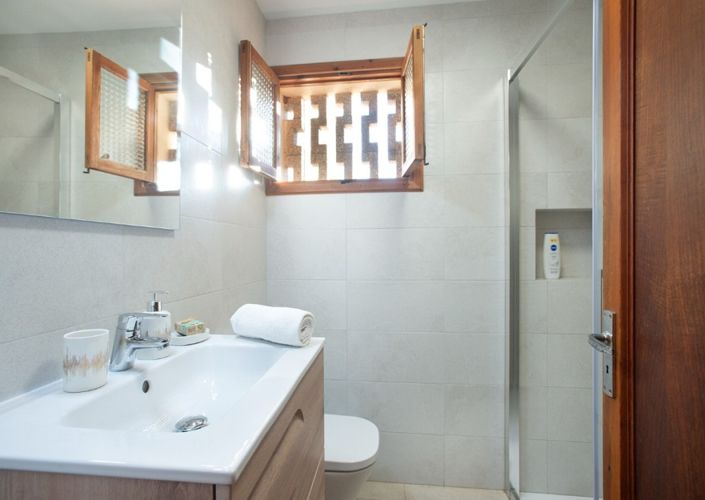 Image No.10-4 Bed Villa for sale