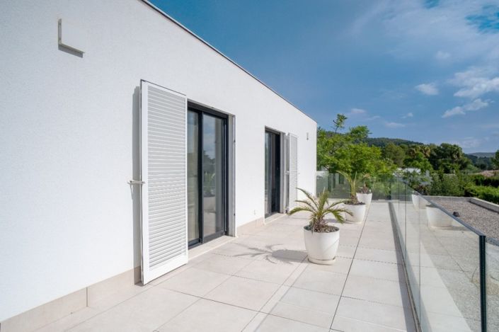 Image No.19-4 Bed Chalet for sale