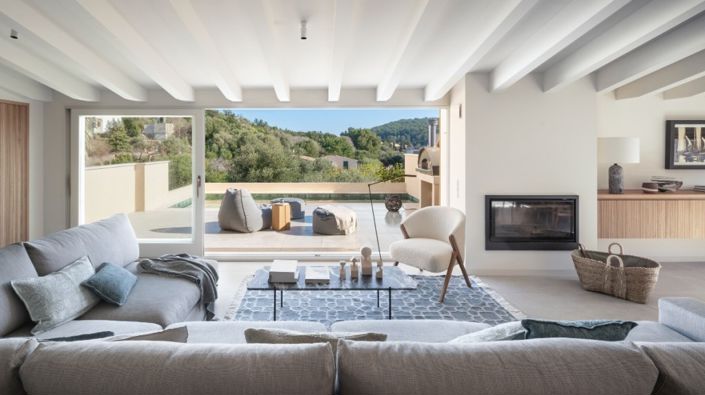 Image No.1-4 Bed Townhouse for sale