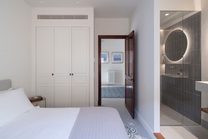 Image No.5-4 Bed Townhouse for sale