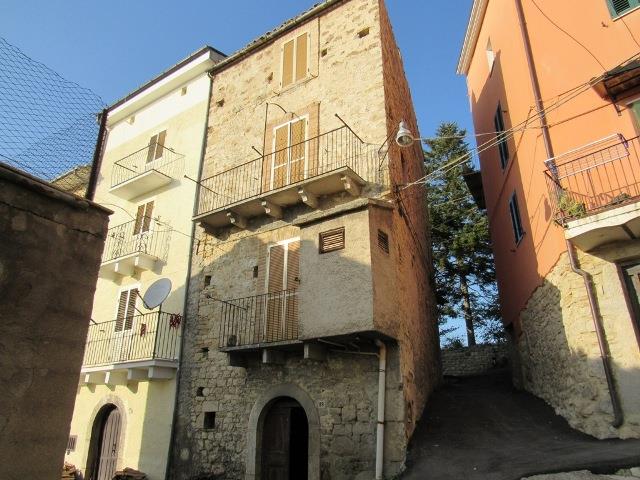 Image No.2-3 Bed Townhouse for sale