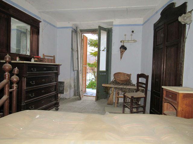 Image No.10-3 Bed Townhouse for sale