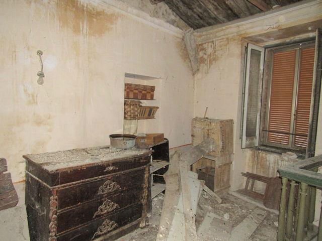 Image No.11-3 Bed Townhouse for sale