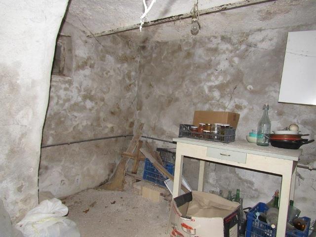 Image No.11-3 Bed Country House for sale