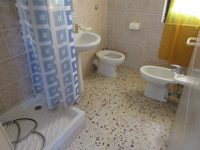 Image No.11-6 Bed Country House for sale