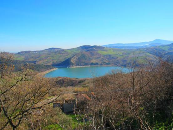 Image No.4-2 Bed Country House for sale