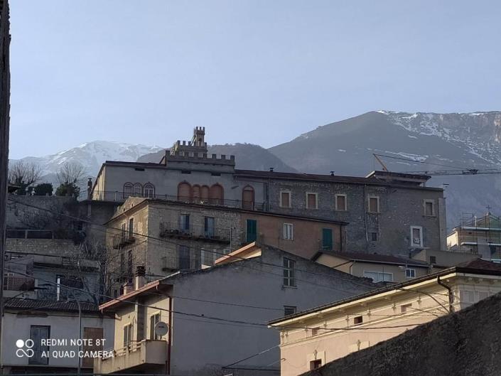 Image No.10-3 Bed Country House for sale