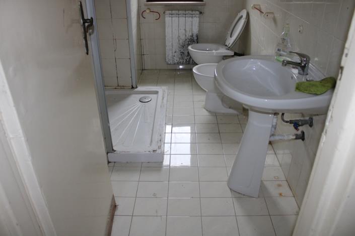 Image No.6-10 Bed Farmhouse for sale