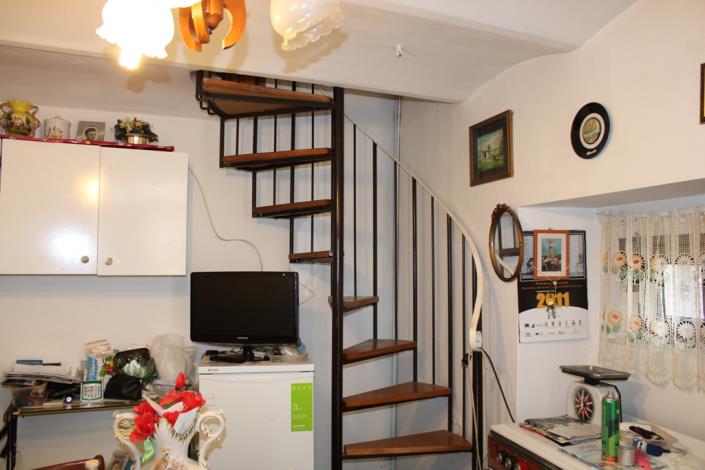 Image No.5-2 Bed Townhouse for sale