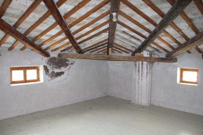 Image No.24-2 Bed Country House for sale