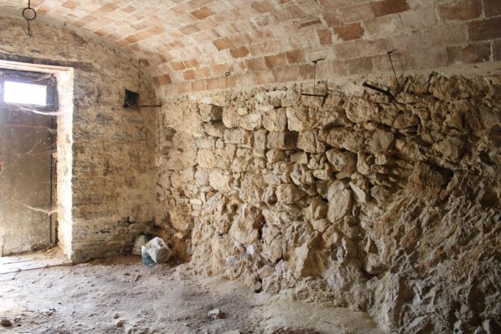 Image No.18-2 Bed Townhouse for sale