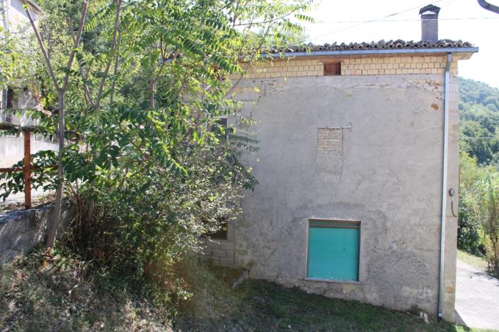 Image No.3-2 Bed Country House for sale