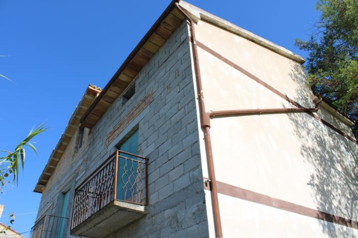 Image No.11-2 Bed Country House for sale