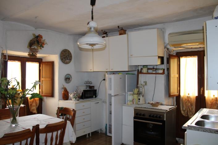 Image No.4-2 Bed Townhouse for sale