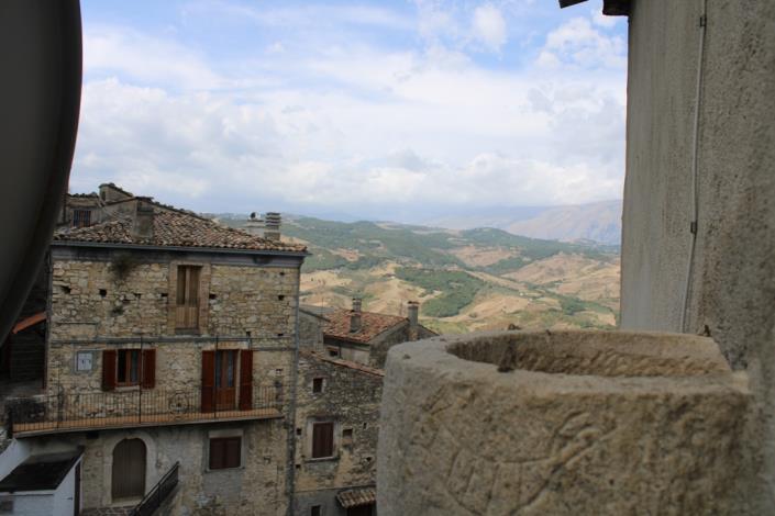 Image No.11-2 Bed Townhouse for sale