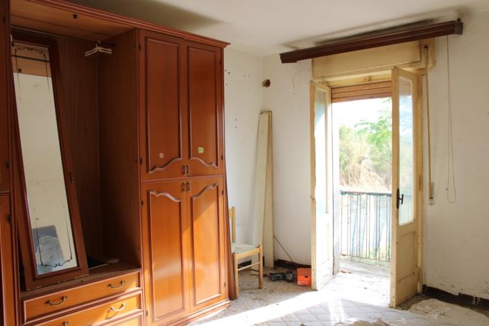 Image No.7-2 Bed Country House for sale