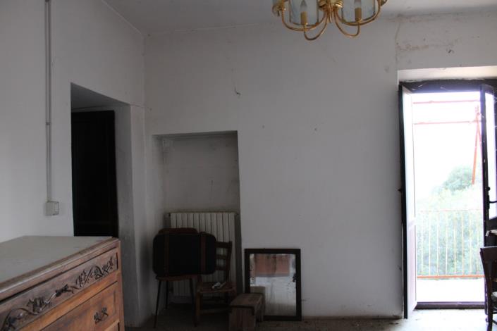 Image No.12-2 Bed Townhouse for sale