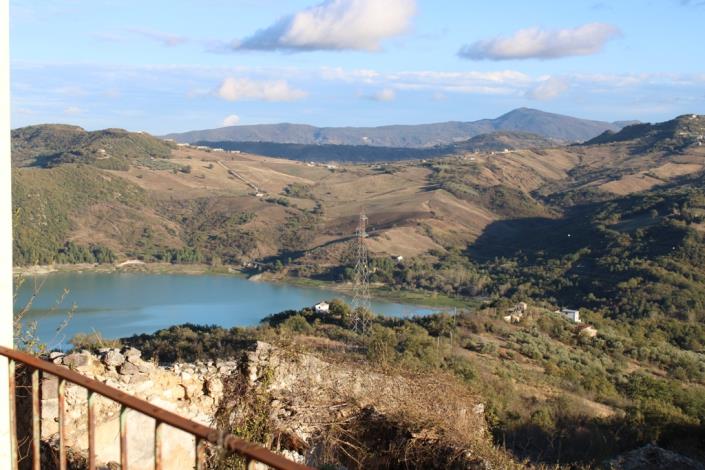 Image No.15-2 Bed Townhouse for sale