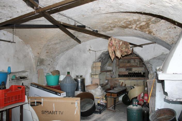 Image No.23-2 Bed Townhouse for sale