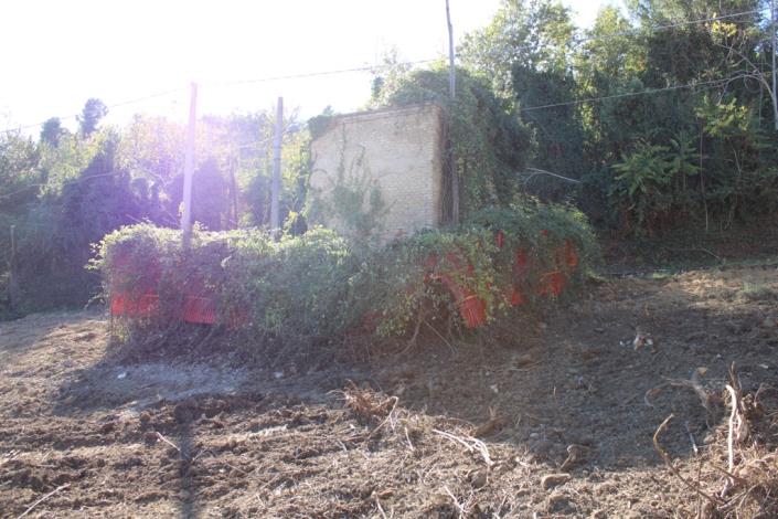 Image No.11-3 Bed Country Property for sale