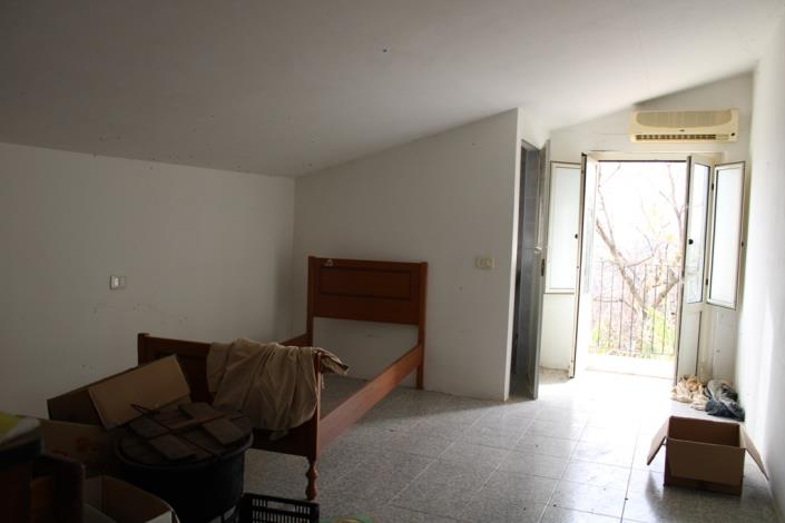 Image No.14-3 Bed Country House for sale