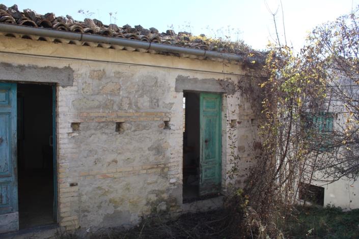 Image No.15-4 Bed Country House for sale