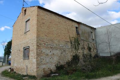 1 - Scerni, House