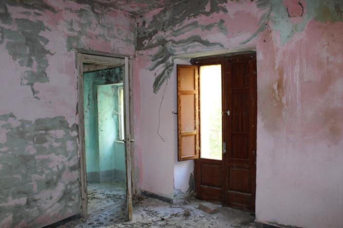 Image No.11-3 Bed House for sale