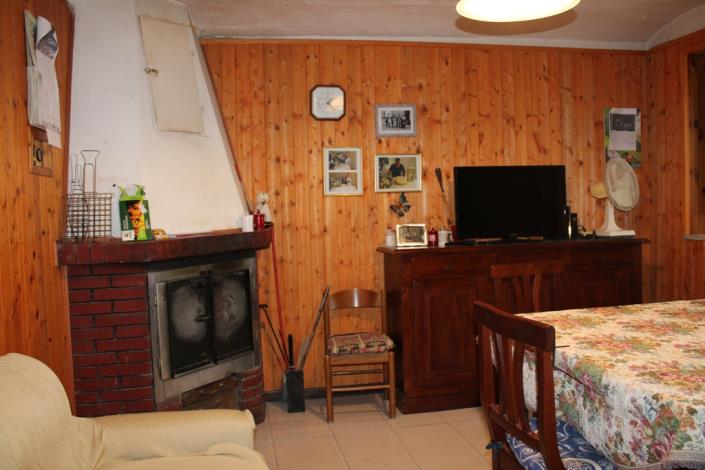 Image No.13-3 Bed Country House for sale