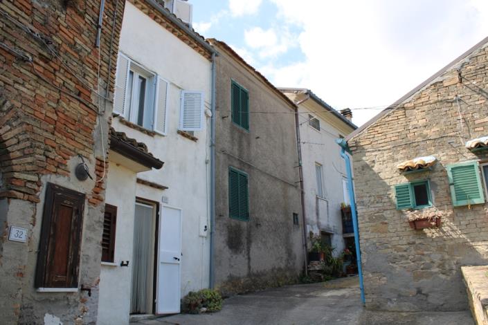 Image No.5-2 Bed Townhouse for sale