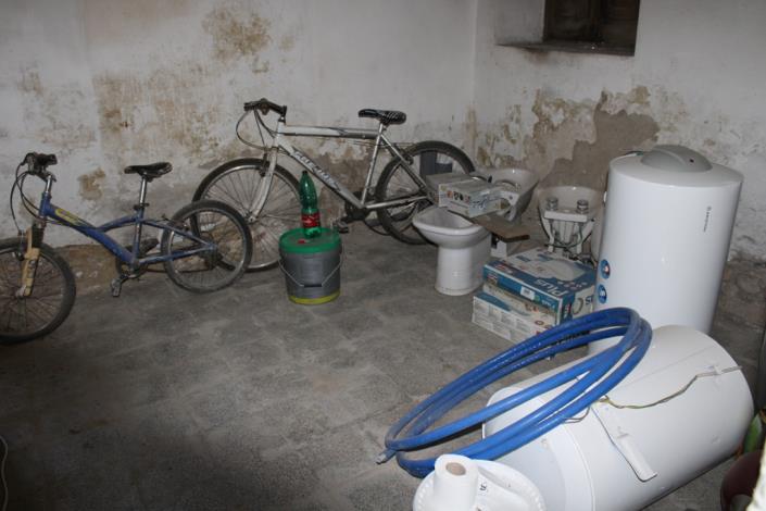 Image No.18-2 Bed Townhouse for sale