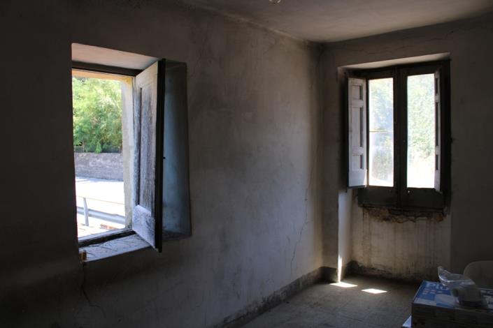 Image No.20-2 Bed Townhouse for sale