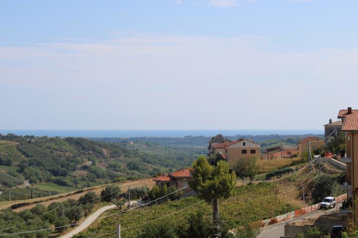 Image No.16-5 Bed Townhouse for sale