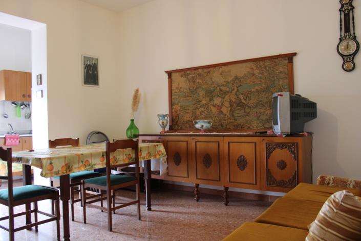 Image No.14-3 Bed Apartment for sale