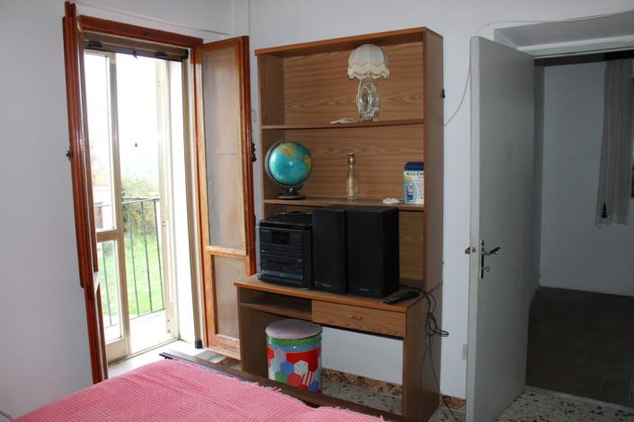 Image No.10-3 Bed Country House for sale