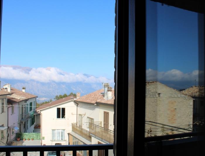 Image No.3-3 Bed Townhouse for sale