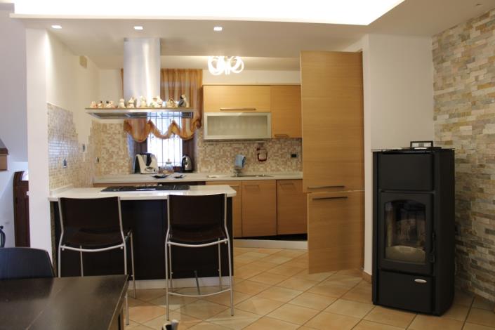 Image No.4-3 Bed Townhouse for sale