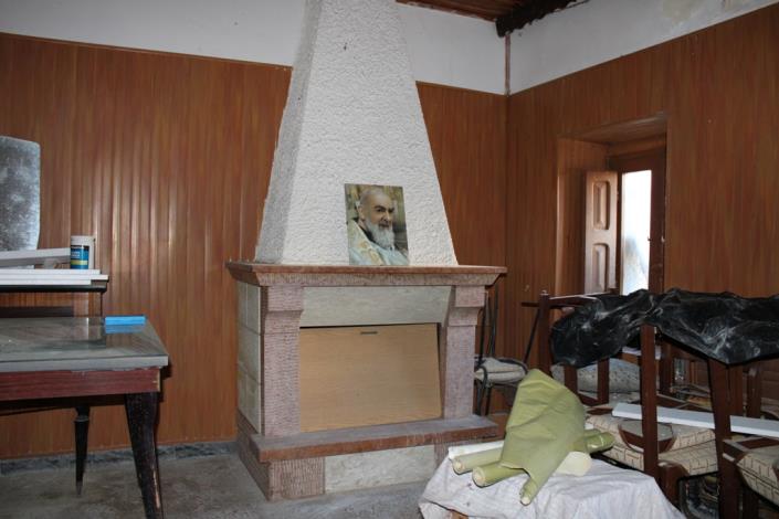 Image No.4-2 Bed Country House for sale