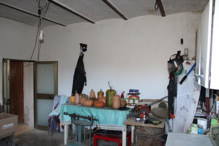 Image No.12-2 Bed Country House for sale