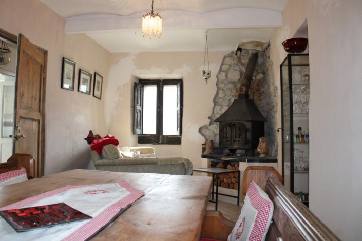 Image No.12-4 Bed Country House for sale