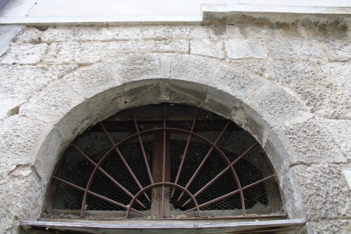 Image No.8-2 Bed Townhouse for sale