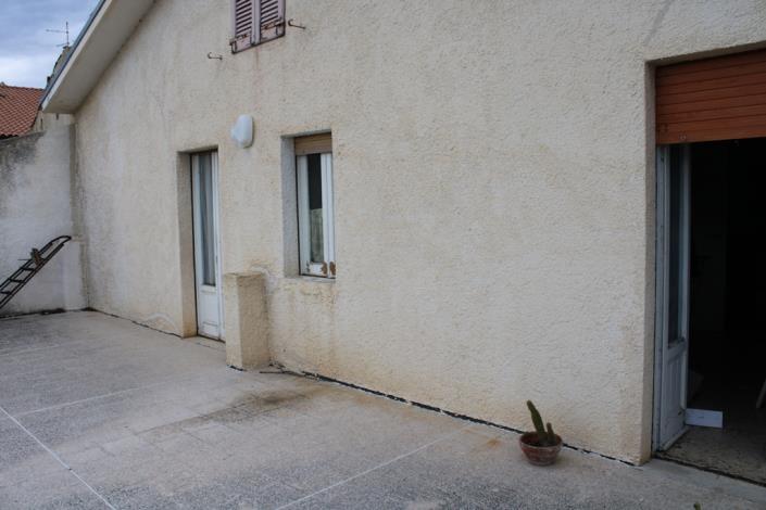 Image No.12-3 Bed Townhouse for sale