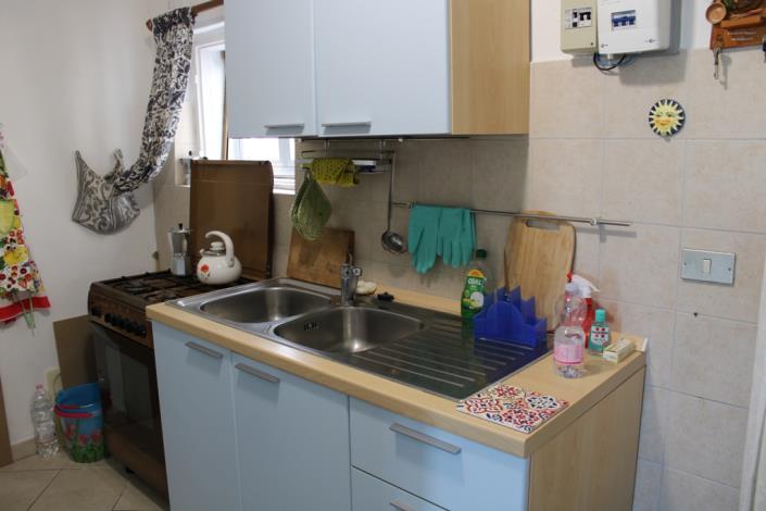 Image No.6-2 Bed Townhouse for sale