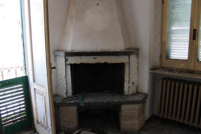 Image No.26-6 Bed Townhouse for sale